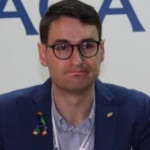 Roberto González